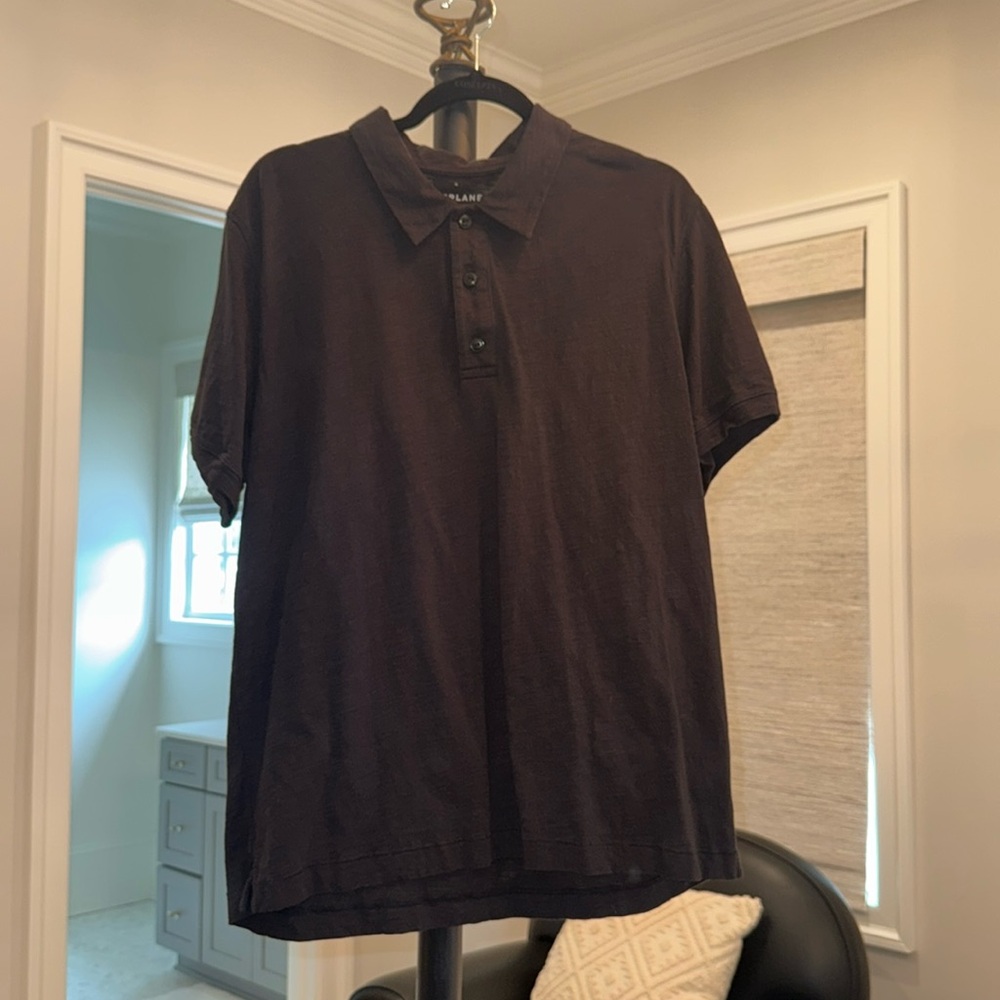 Men's sports shirt
Black